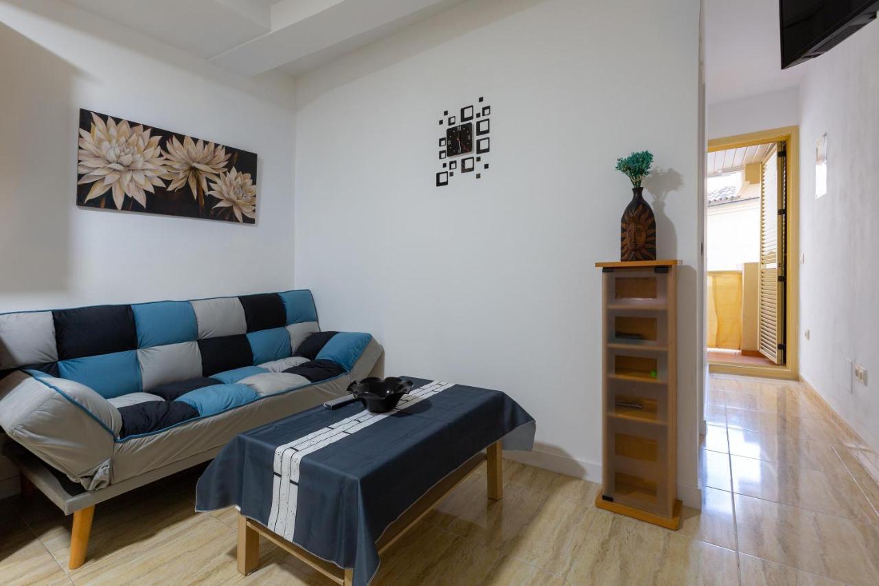 Апартаменты Apt La Nogalera Centro Торремолинос Экстерьер фото