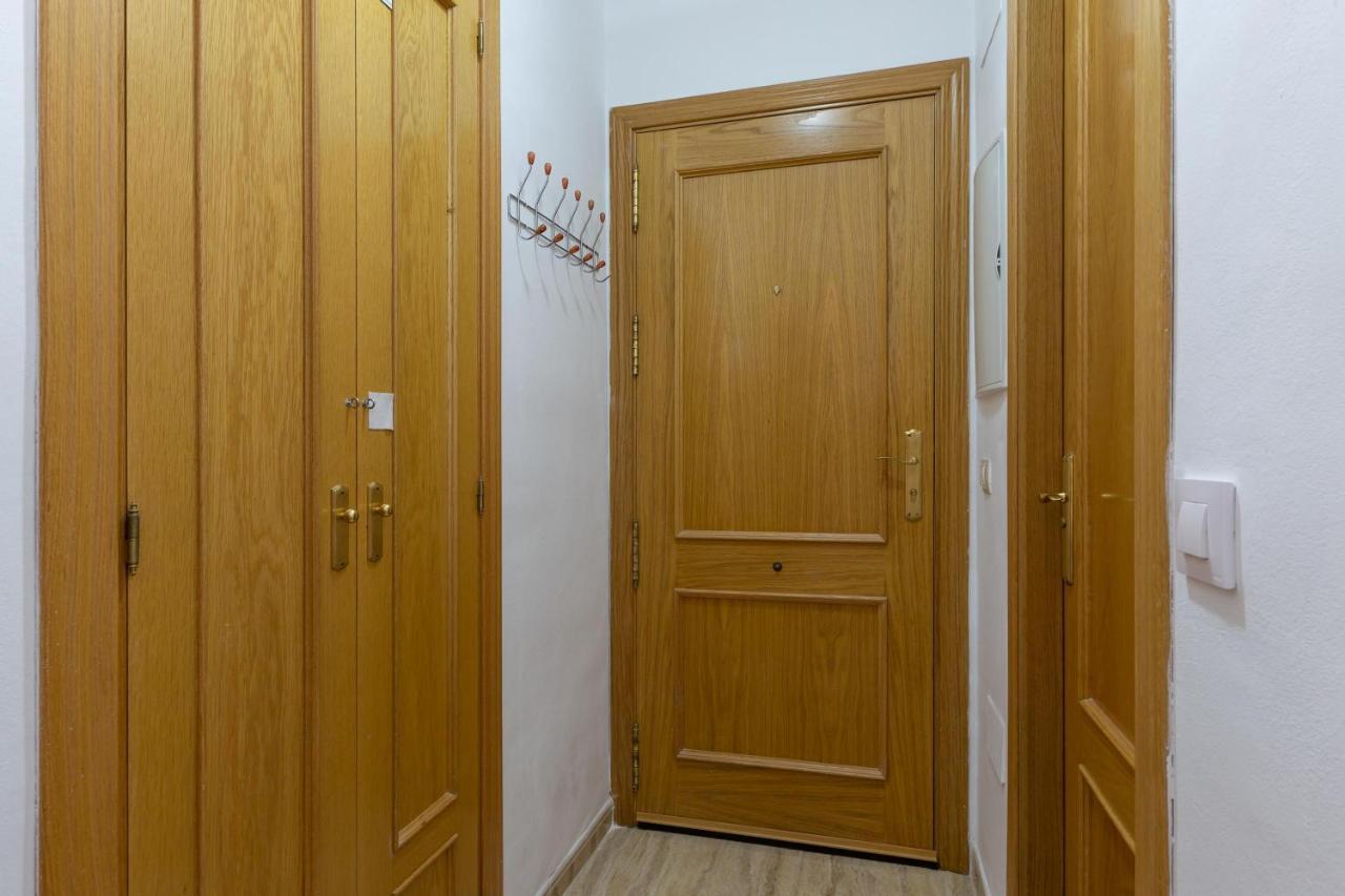 Апартаменты Apt La Nogalera Centro Торремолинос Экстерьер фото